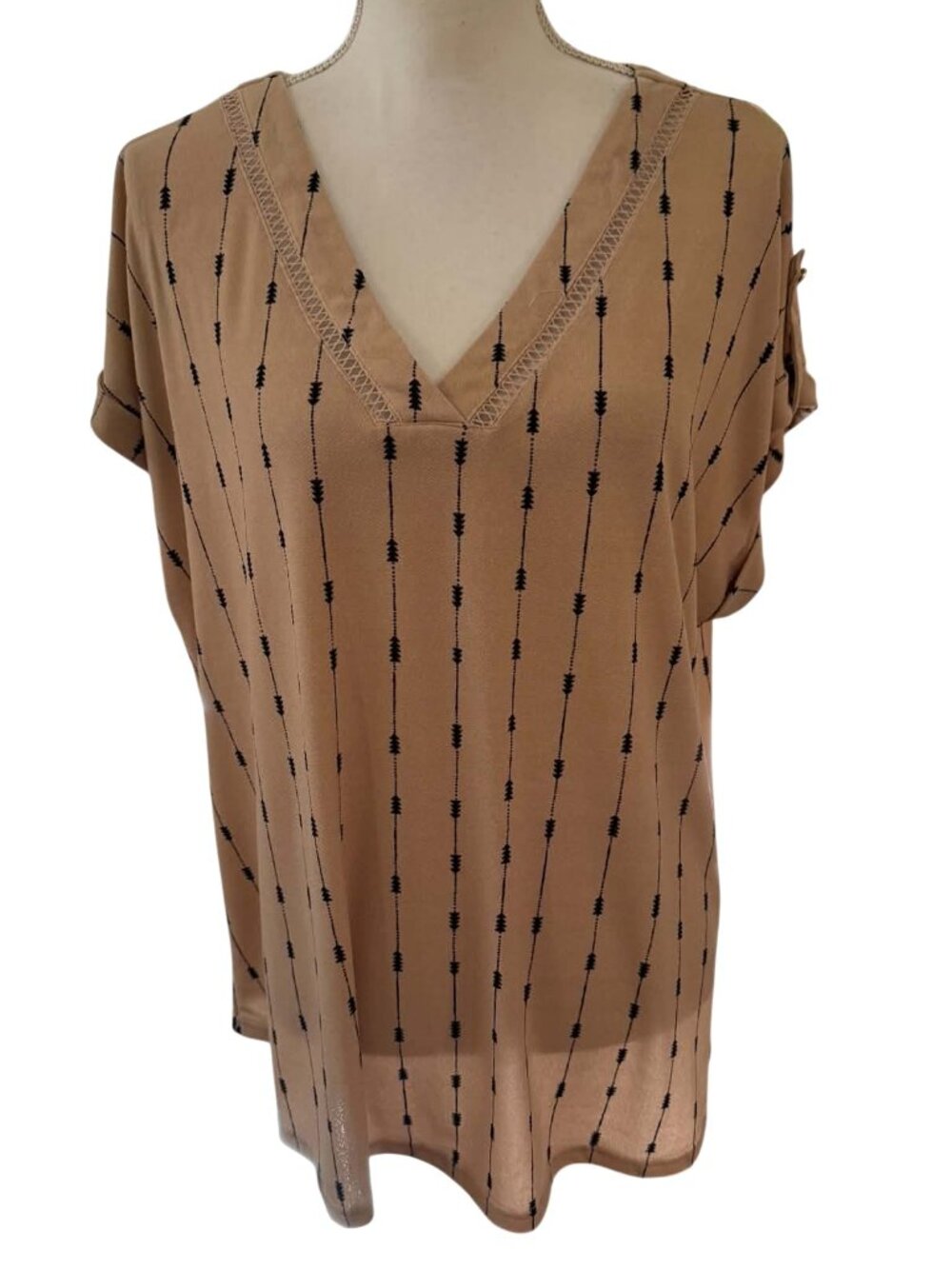 Flower & Feather Tan Top Blouse Size 1XL